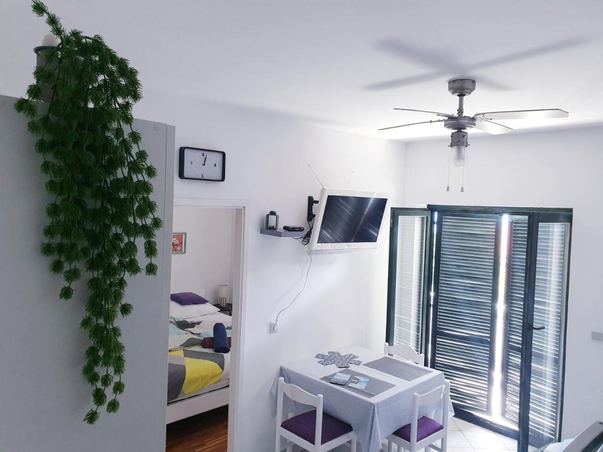 Sali Modern Seaview Apartment Bagian luar foto