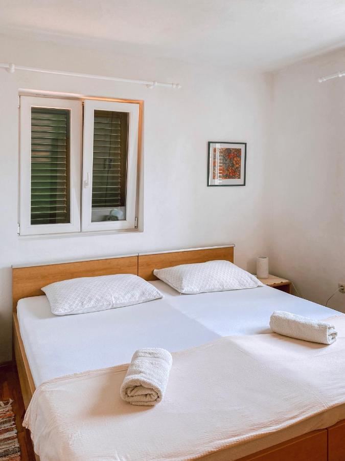 Sali Modern Seaview Apartment Bagian luar foto